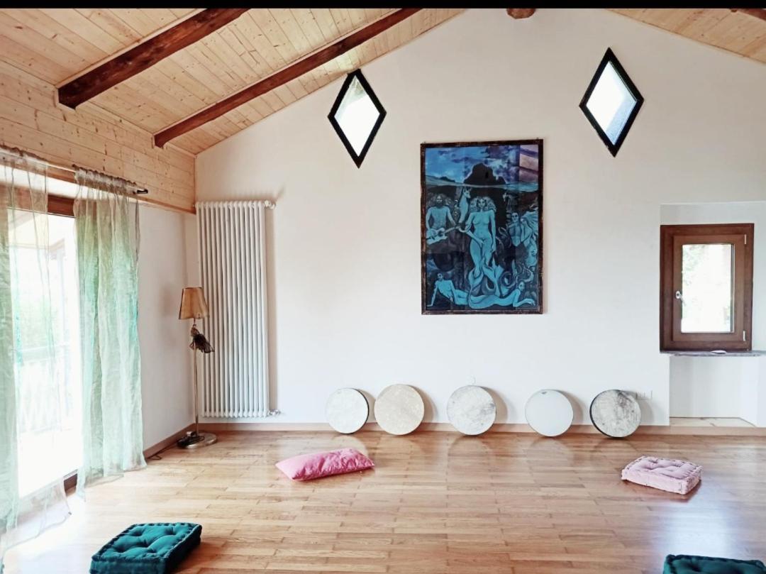 Amrita Rosa Hotel Castellamonte Buitenkant foto