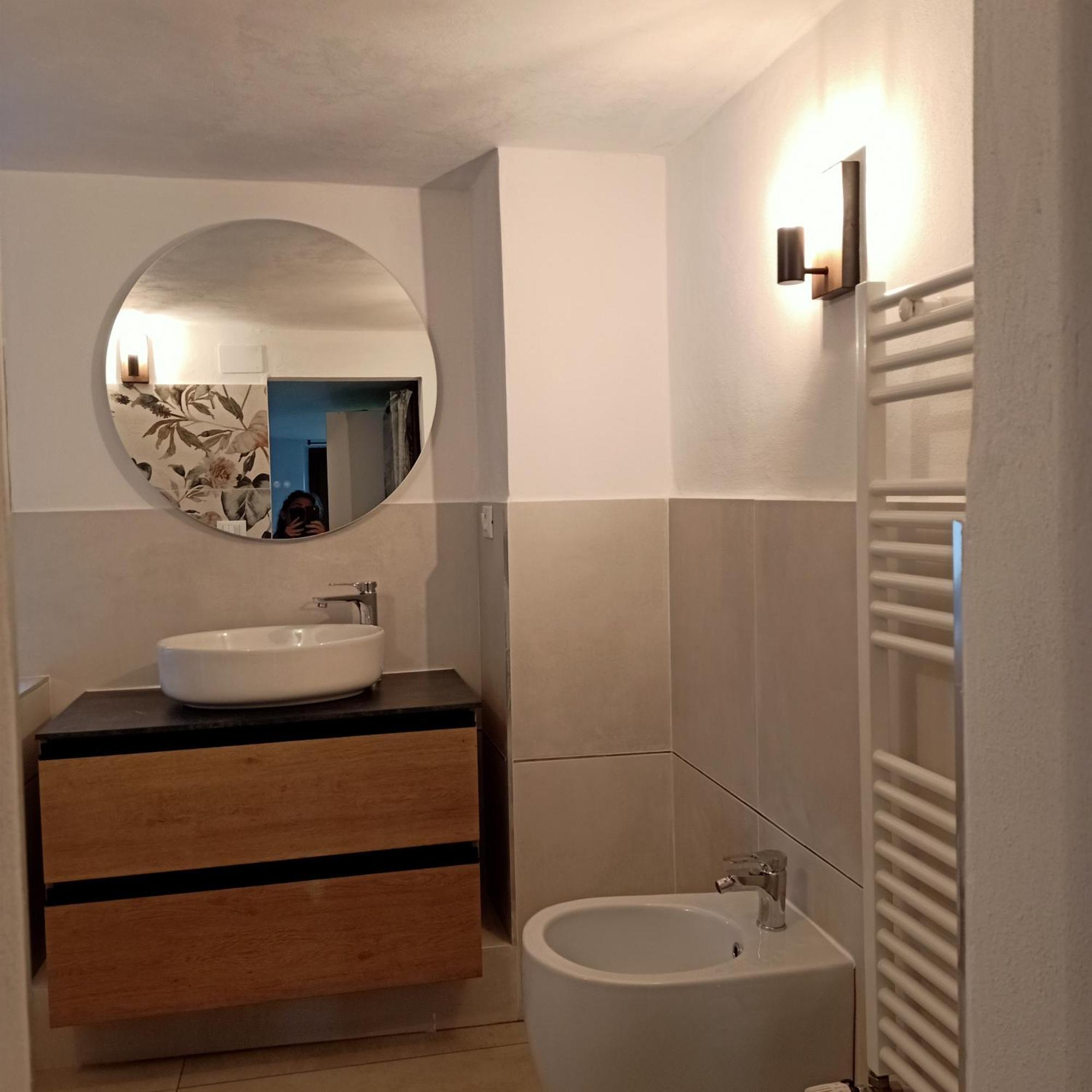 Amrita Rosa Hotel Castellamonte Buitenkant foto
